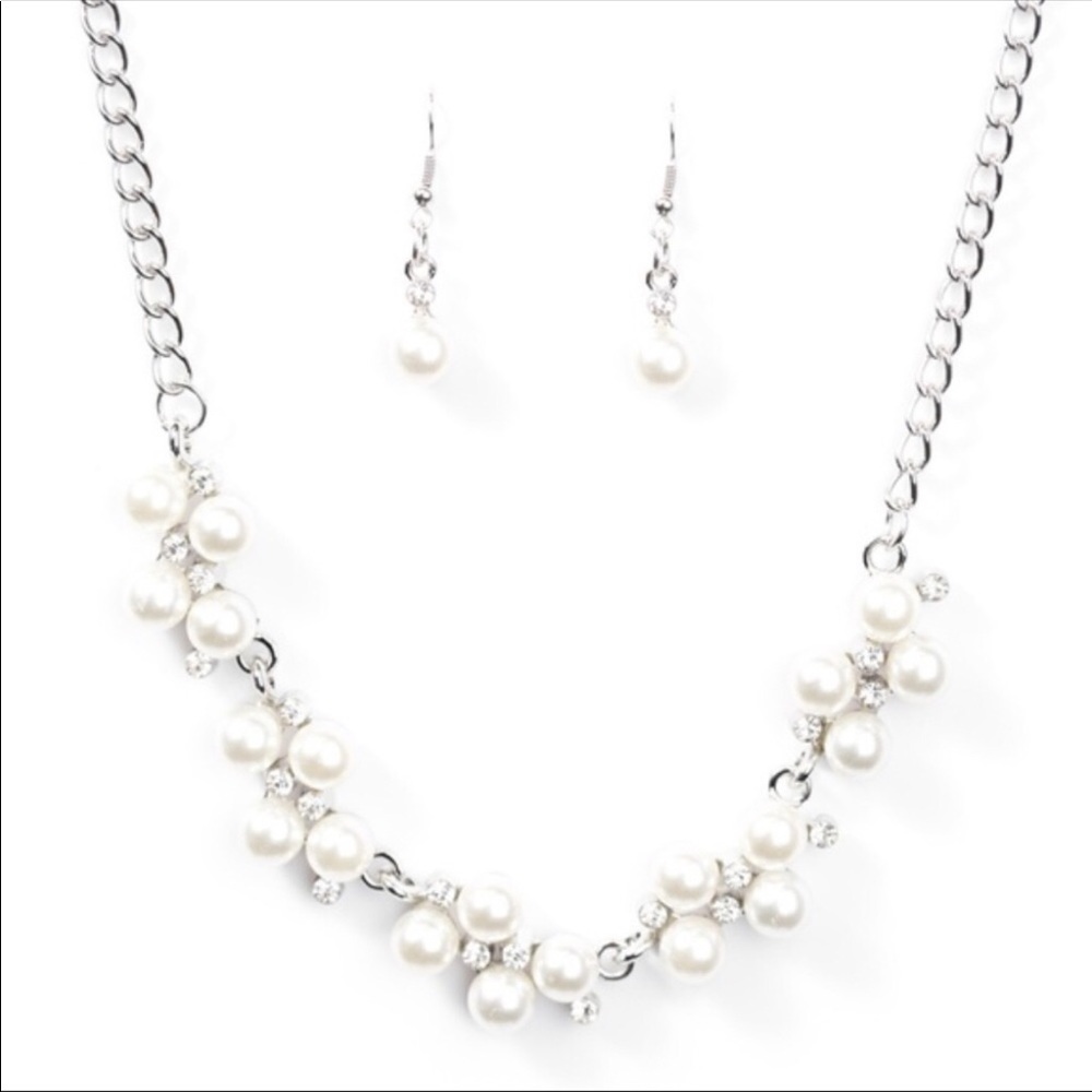 White Pearl Necklace Earring Bracelet Set